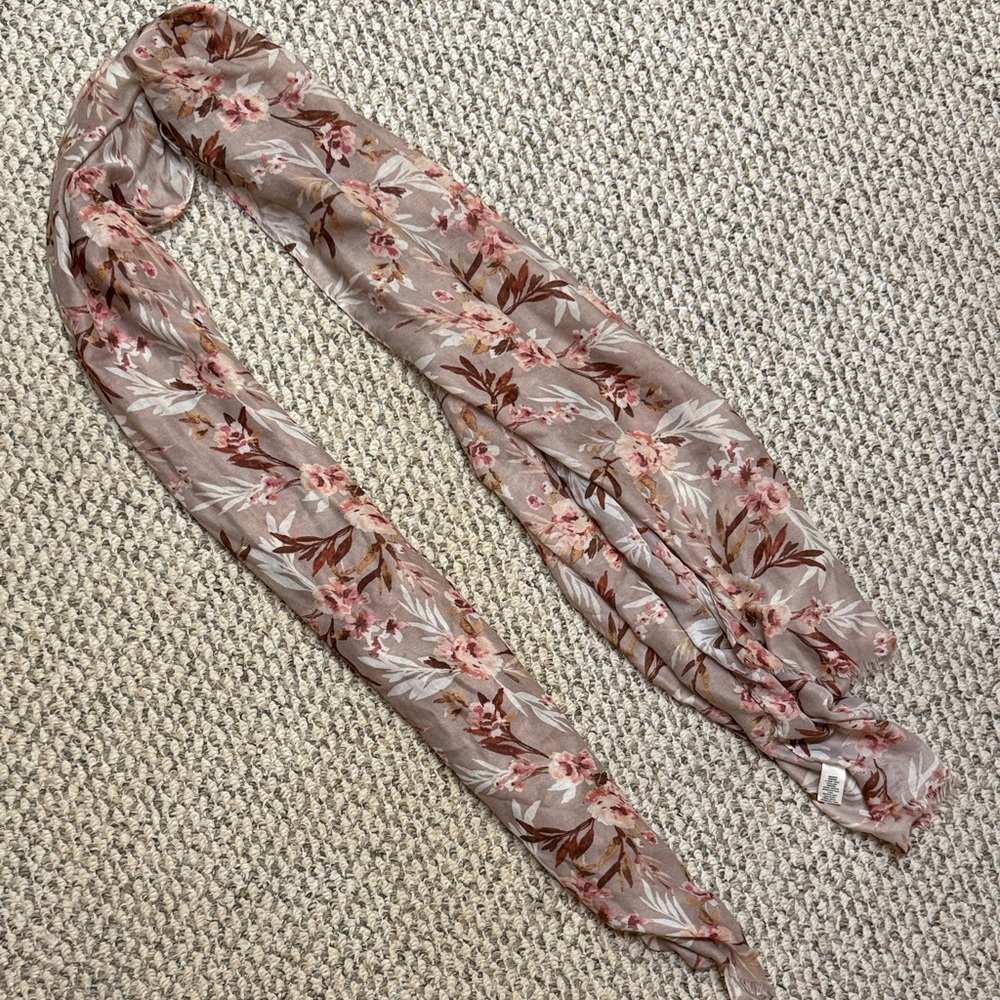 Versona Pink and Brown/Tan Floral Scarf